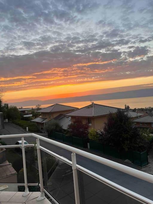 Magnifique Appart Renove Evian Duplex Vue Lac 8 Pers Extérieur photo